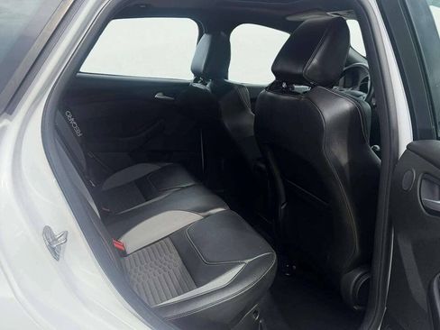 Used 2016 Ford Focus ST w/ Equipment Group 401A FWD image 13