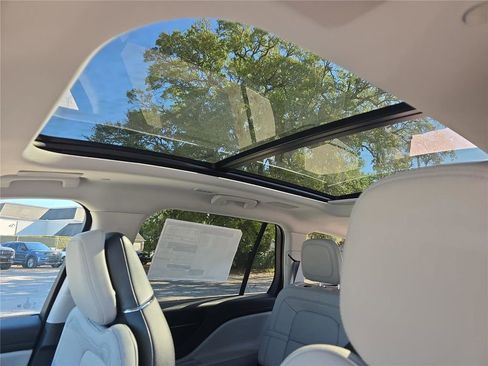 New 2026 Lincoln Aviator Reserve image 25