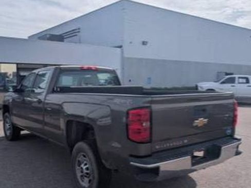 Used 2015 Chevrolet Silverado 2500 W/T AWD/4WD image 4
