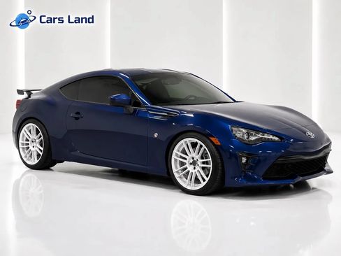 Used 2020 Toyota 86 RWD image 1