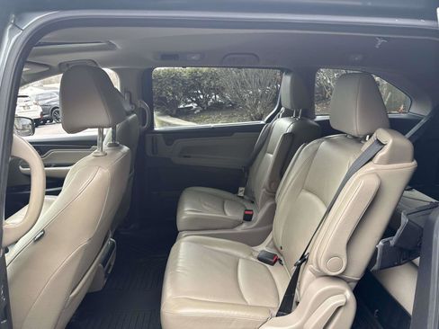Used 2019 Honda Odyssey EX-L image 11