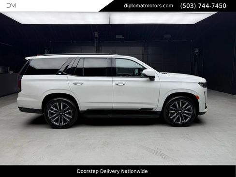 Used 2022 Cadillac Escalade Sport w/ Touring Package image 8