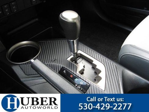 Used 2013 Toyota RAV4 Limited AWD/4WD image 8
