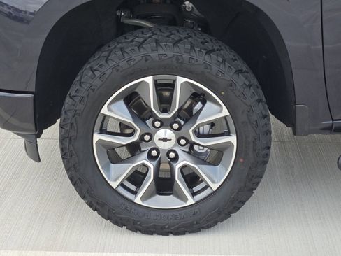 Used 2022 Chevrolet Silverado 1500 RST image 12