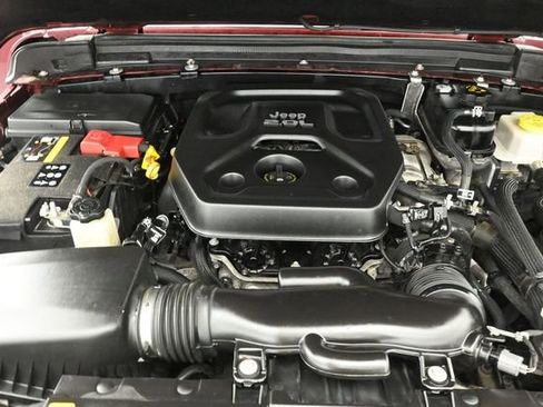 Used 2021 Jeep Wrangler Unlimited Sahara w/ Cold Weather Group AWD/4WD image 35