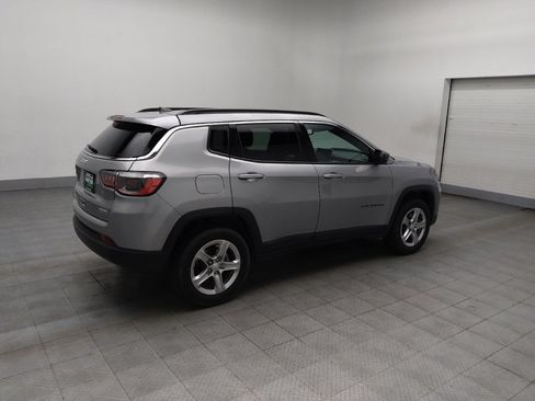 Used 2024 Jeep Compass Latitude image 10