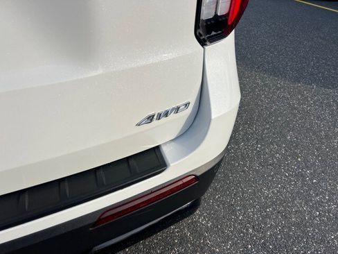 Certified 2025 Ford Explorer ST-Line w/ ST-Line Street Pack image 23