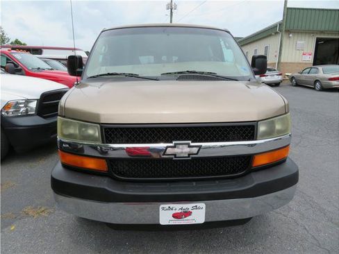 Used 2004 Chevrolet Express 3500 Extended Passenger w/ LS Preferred Equipment Group RWD image 13