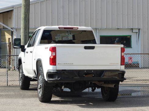 Used 2023 Chevrolet Silverado 2500 Custom w/ Custom Convenience Package image 6