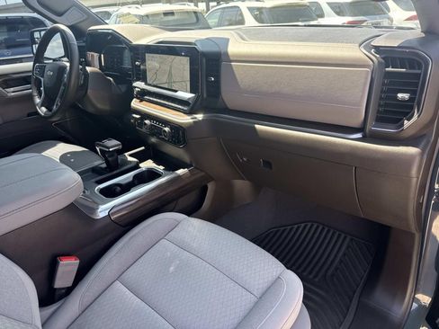 Used 2025 Chevrolet Silverado 1500 LT w/ Z71 Off-Road Package image 10