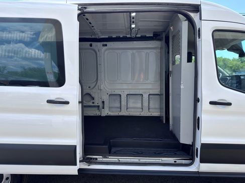Used 2021 Ford Transit 250 Medium Roof RWD image 29
