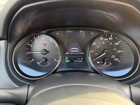 Used 2019 Nissan Rogue SV w/ Sun & Sound Touring Package image 27