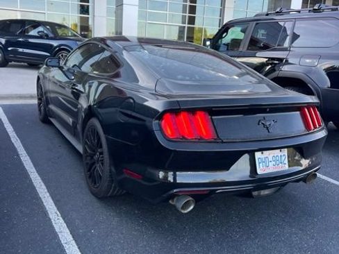 Used 2015 Ford Mustang Coupe RWD image 6