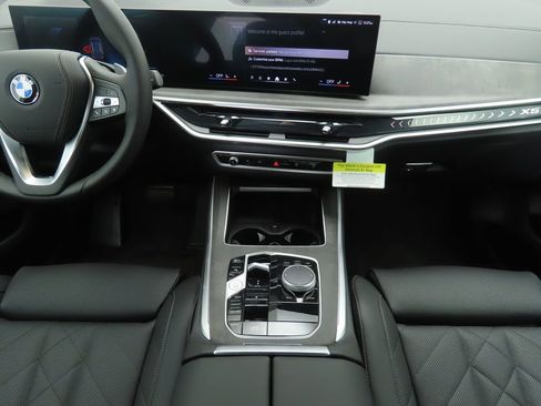 Used 2026 BMW X5 sDrive40i w/ Parking Assistance Package image 14