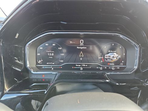 Used 2024 GMC Sierra 1500 SLT image 37