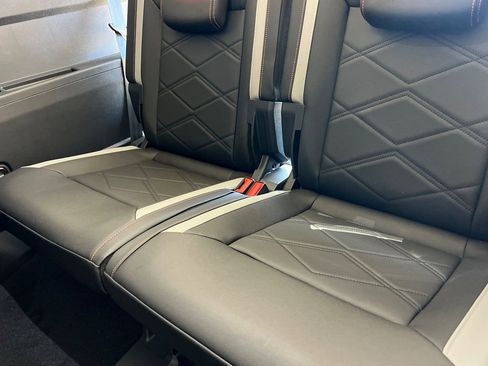 New 2026 Volkswagen Atlas Peak Edition image 15