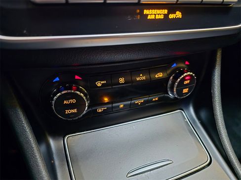 Used 2019 Mercedes-Benz CLA 250 image 30