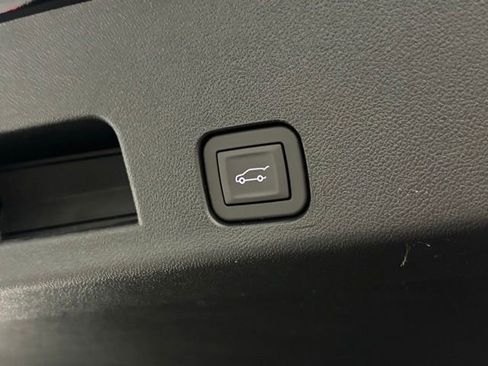 New 2026 GMC Acadia Denali Ultimate w/ LPO, Floor Liner Package AWD/4WD image 14
