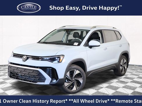 Used 2025 Volkswagen Taos SE image 1