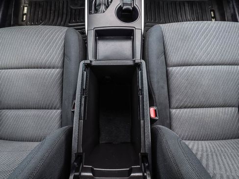 Used 2015 Toyota Camry LE FWD image 25