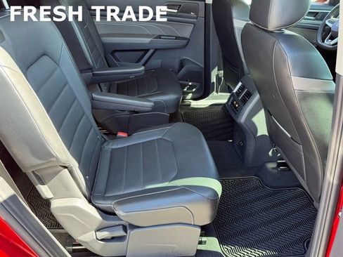 Certified 2022 Volkswagen Atlas SEL Premium image 17