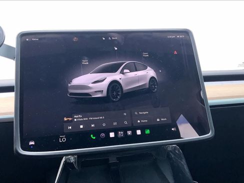Used 2022 Tesla Model Y Long Range AWD/4WD image 34