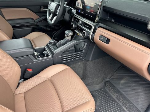 New 2026 Toyota 4Runner Limited AWD/4WD image 16