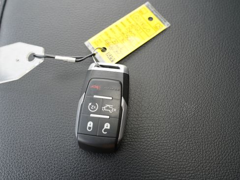 Used 2021 RAM 2500 Laramie AWD/4WD image 38
