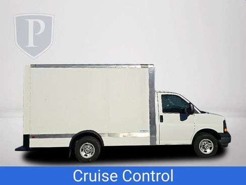 New 2024 Chevrolet Express 3500 w/ Power Convenience Package image 4