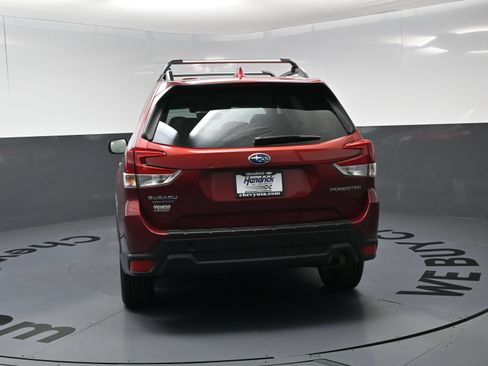 Used 2021 Subaru Forester Premium w/ Popular Package #1 AWD/4WD image 8