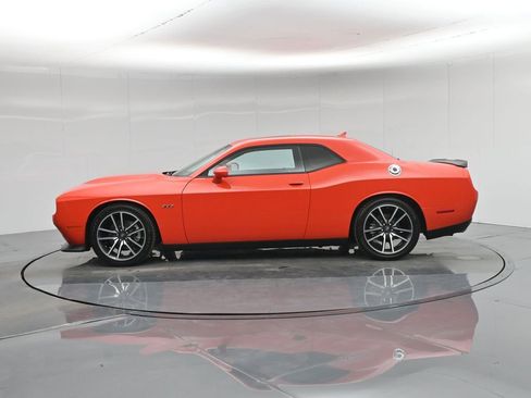 Used 2023 Dodge Challenger R/T image 27