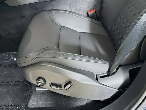 New 2026 Volvo XC90 T8 Plus w/ Protection Package Premier image 20