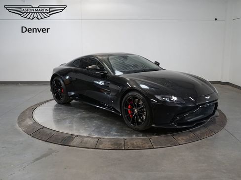 Used 2019 Aston Martin V8 Vantage Coupe image 7