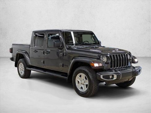Used 2021 Jeep Gladiator Sport AWD/4WD image 3
