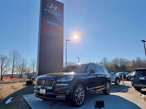 Used 2023 Lincoln Aviator Grand Touring w/ Equipment Group 301A image 1