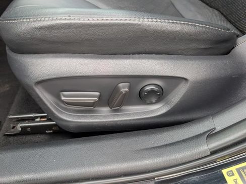 Used 2018 Toyota Camry XSE FWD image 15