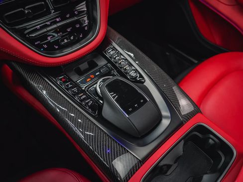 Used 2021 Aston Martin DBX AWD/4WD image 60