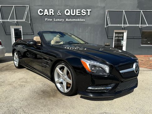 Used 2014 Mercedes-Benz SL 550 image 1