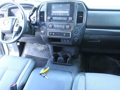 Used 2020 Nissan Titan S w/ S Utility Package image 18
