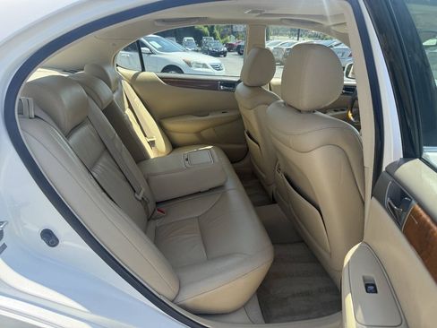 Used 2005 Lexus ES 330 FWD image 13