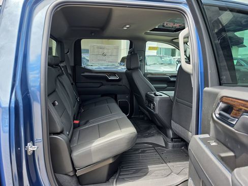 New 2026 GMC Sierra 1500 Elevation w/ Elevation Premium Package AWD/4WD image 31