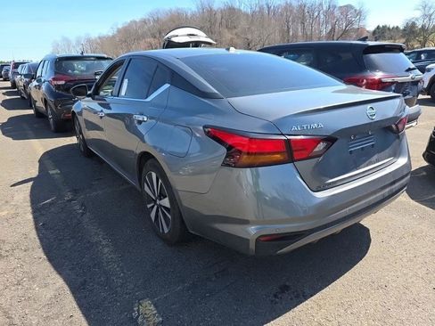 Used 2022 Nissan Altima 2.5 SV image 3