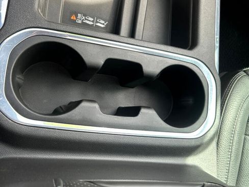 Used 2021 GMC Sierra 1500 Denali w/ Denali Ultimate Package image 18