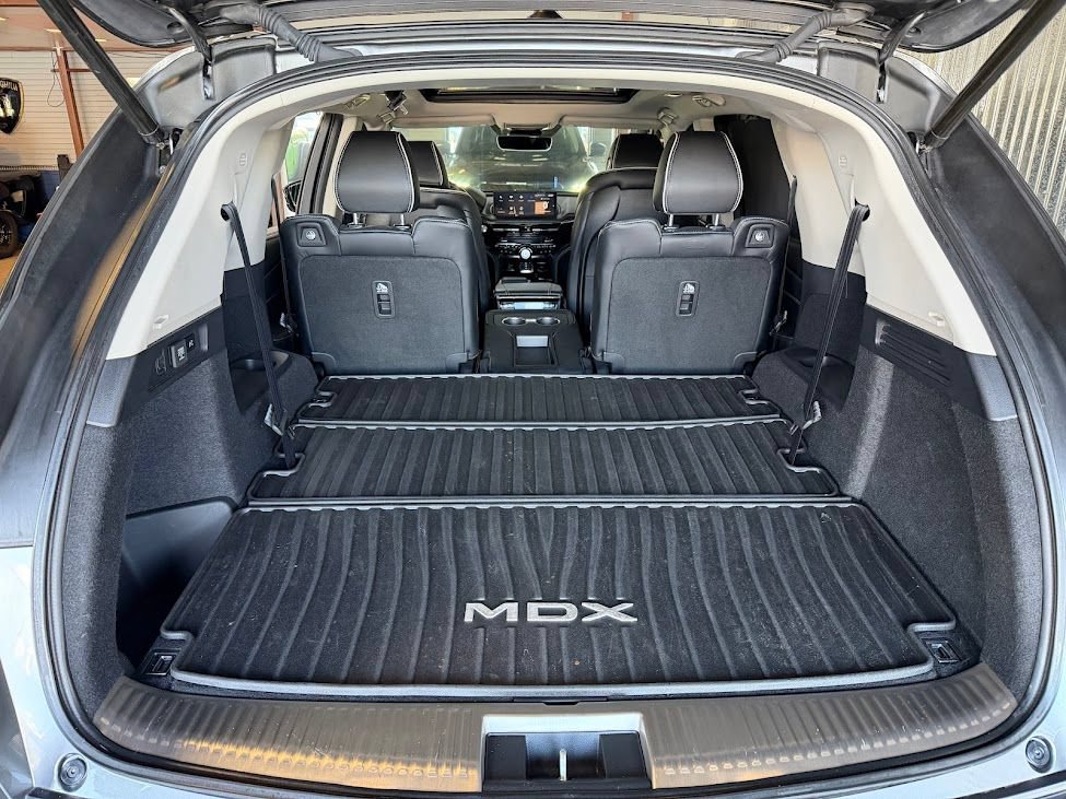 Used 2023 Acura MDX w/ Advance Package AWD/4WD image 36