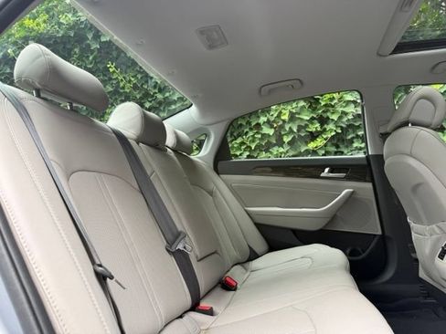 Used 2017 Hyundai Sonata Limited FWD image 41