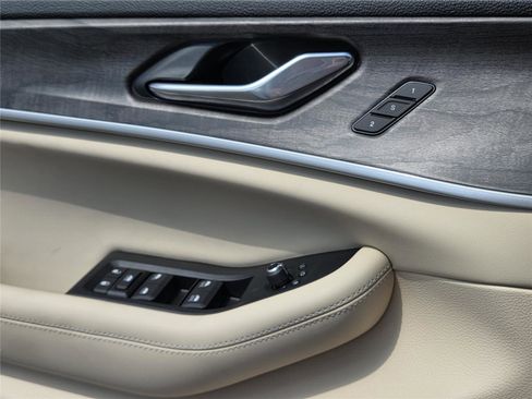 New 2026 Jeep Grand Cherokee Limited image 21