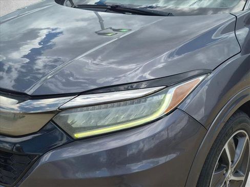 Used 2019 Honda HR-V Touring image 13