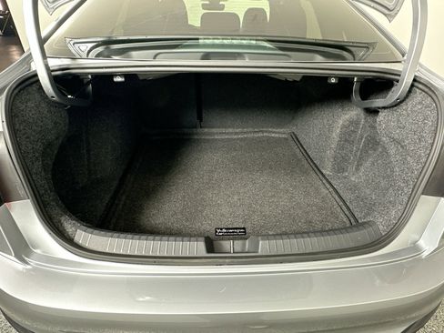 Certified 2025 Volkswagen Jetta Sport image 24