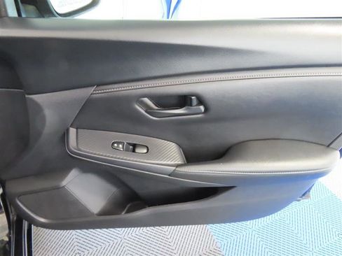 Used 2024 Nissan Sentra S FWD image 32