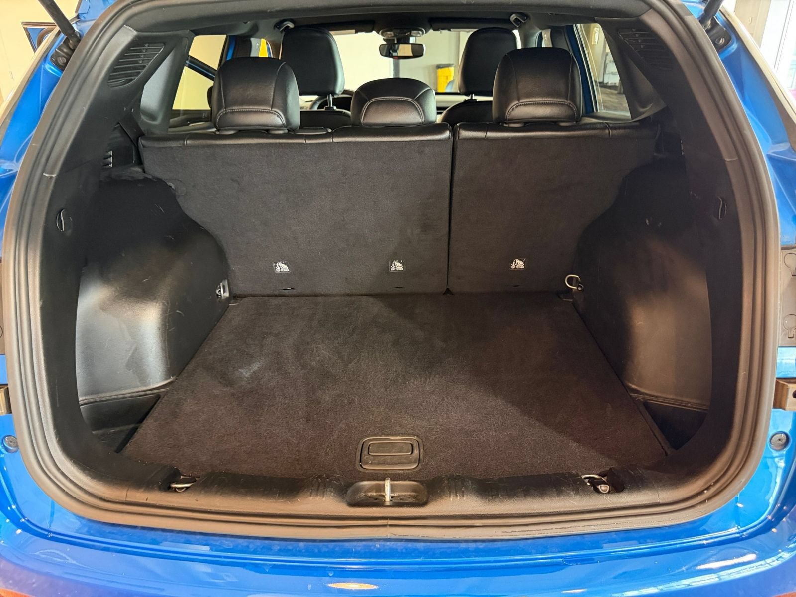 Used 2025 Jeep Compass Limited AWD/4WD image 30